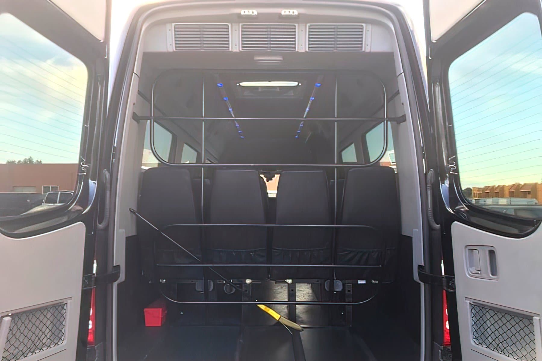 14 Passenger Executive Shuttle exterior 4