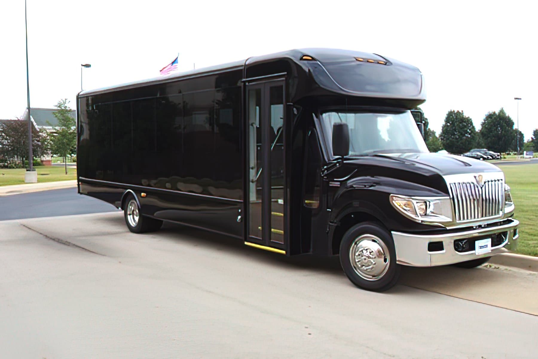 28  PASSENGER EXECUTIVE COACH - Motor Coach for charter