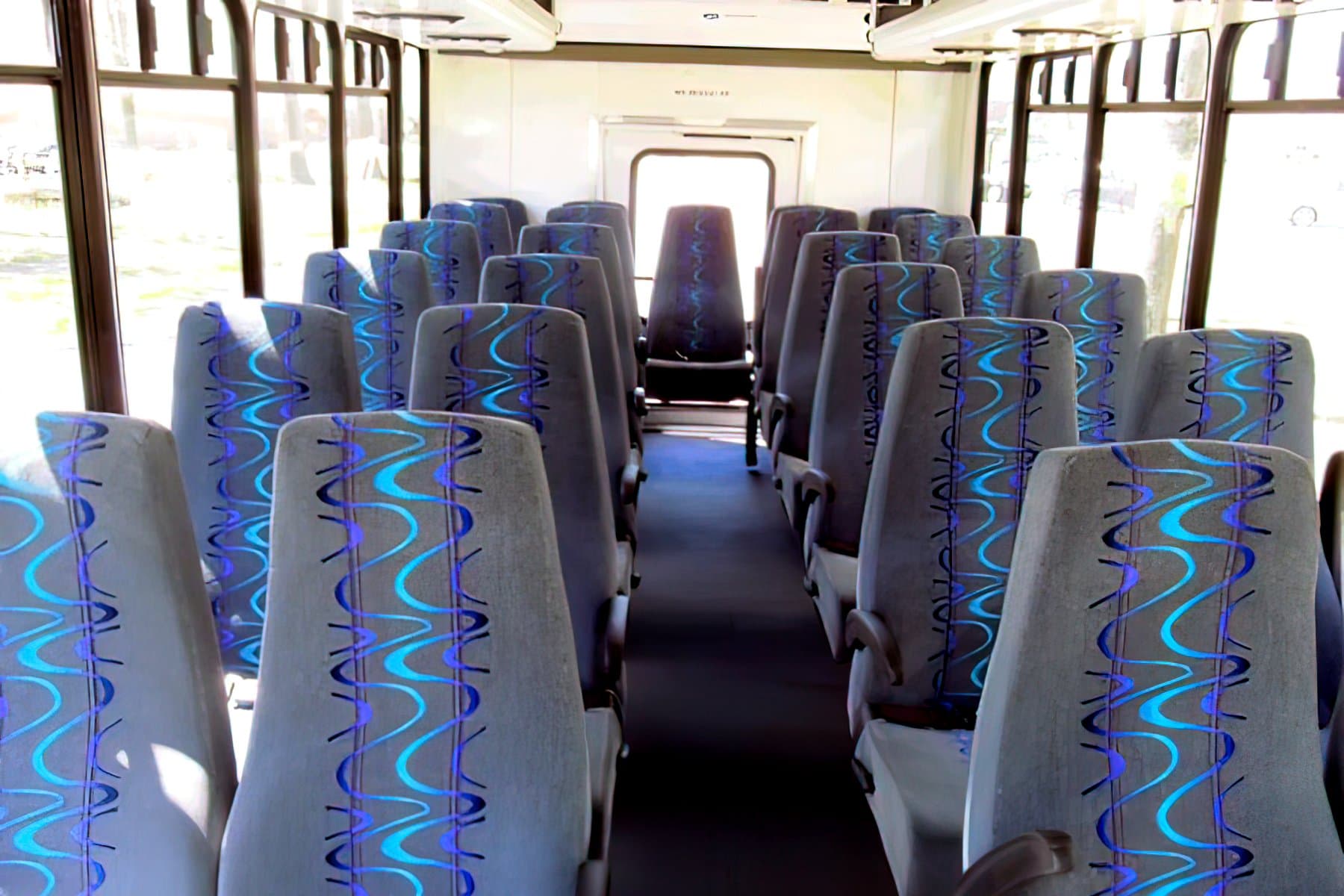 25 PASSENGER MINI BUSES exterior 2