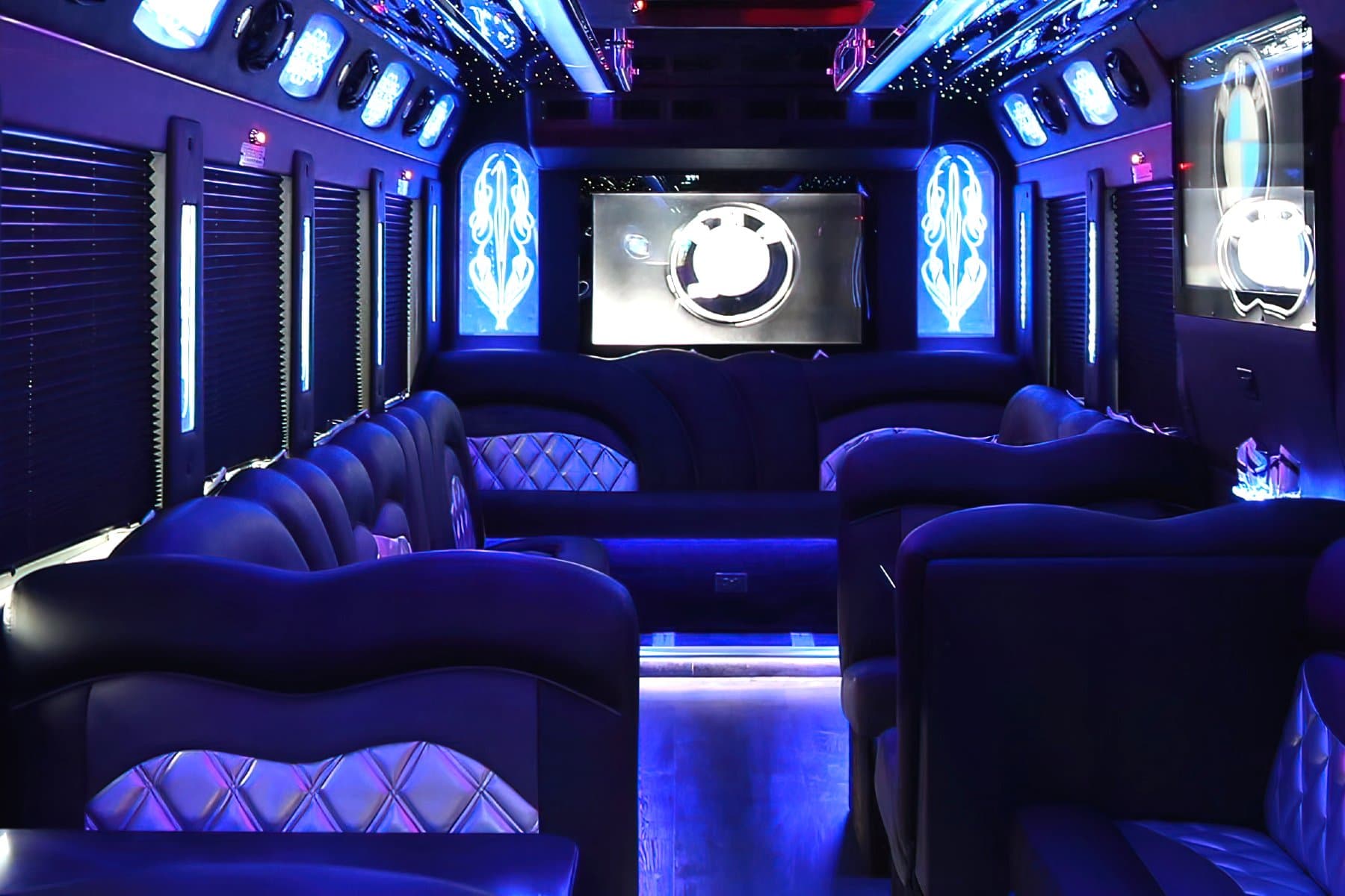 38 PAX Party Bus exterior 3