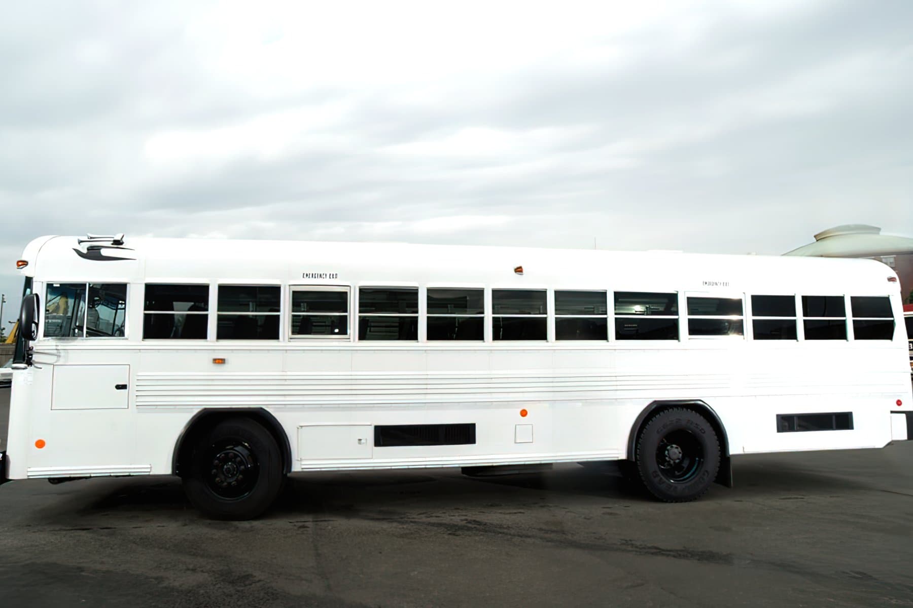 51 PAX Activity Bus exterior 3
