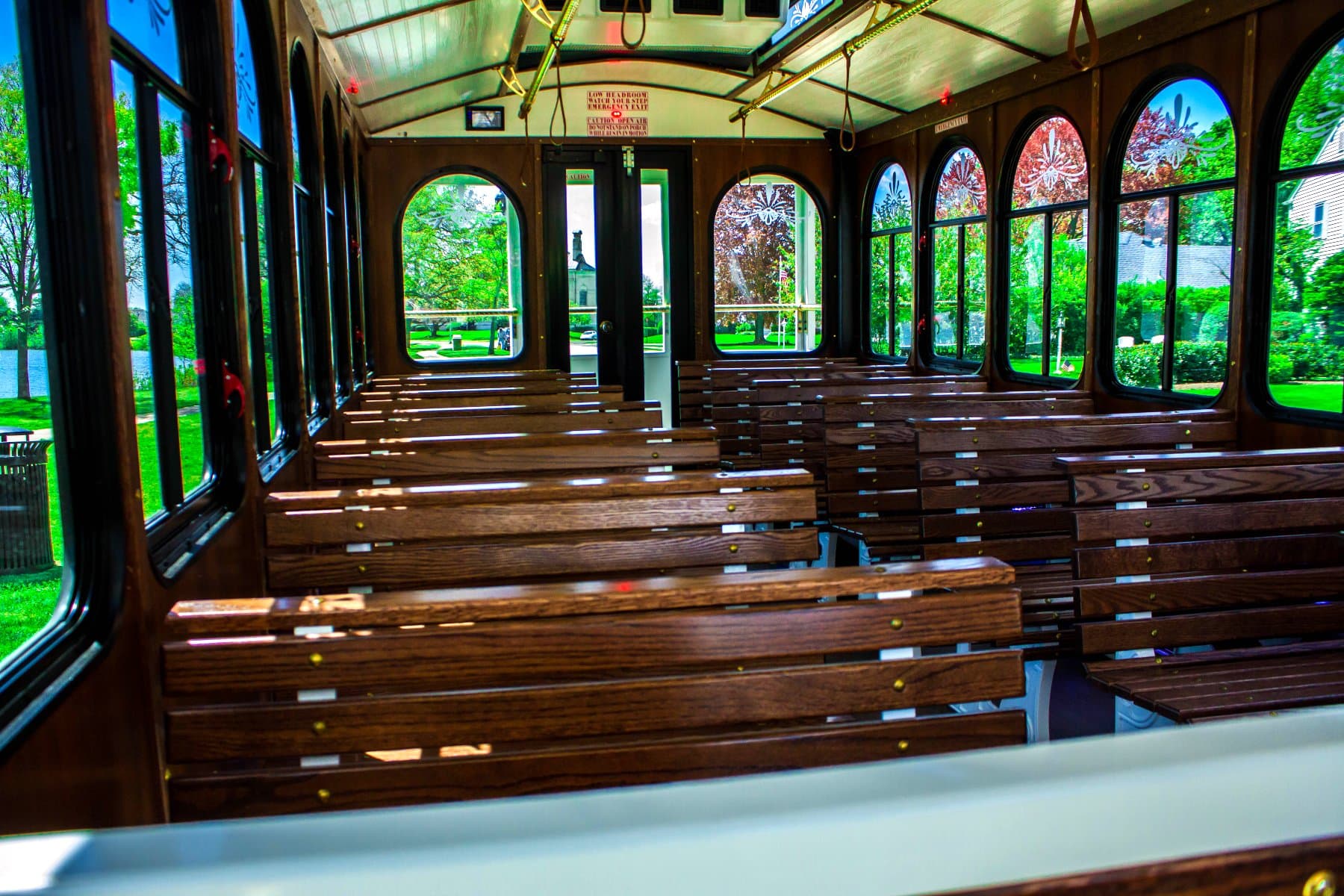 28 PAX WEDDING TROLLEY exterior 2