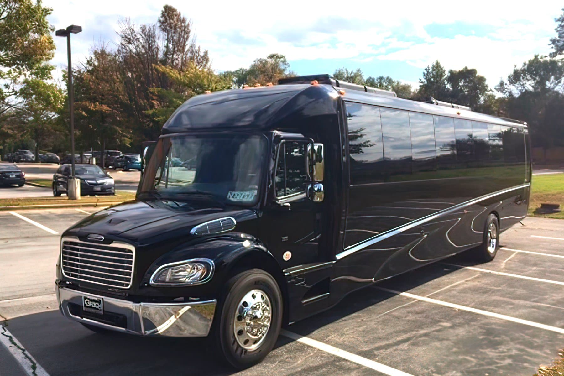 36 Passenger Luxury Bus - Motor Coach for charter