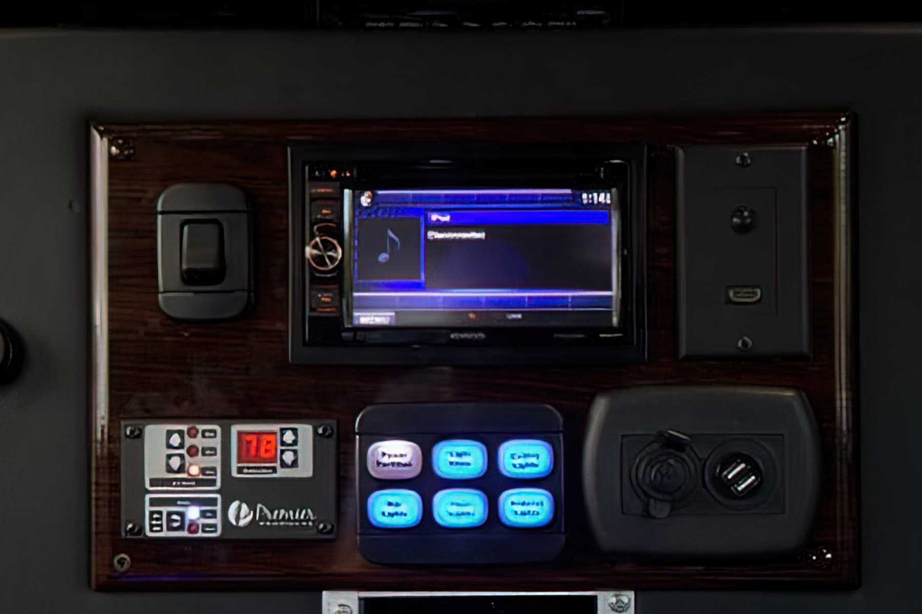 Mini Party Bus 12 PAX exterior 3