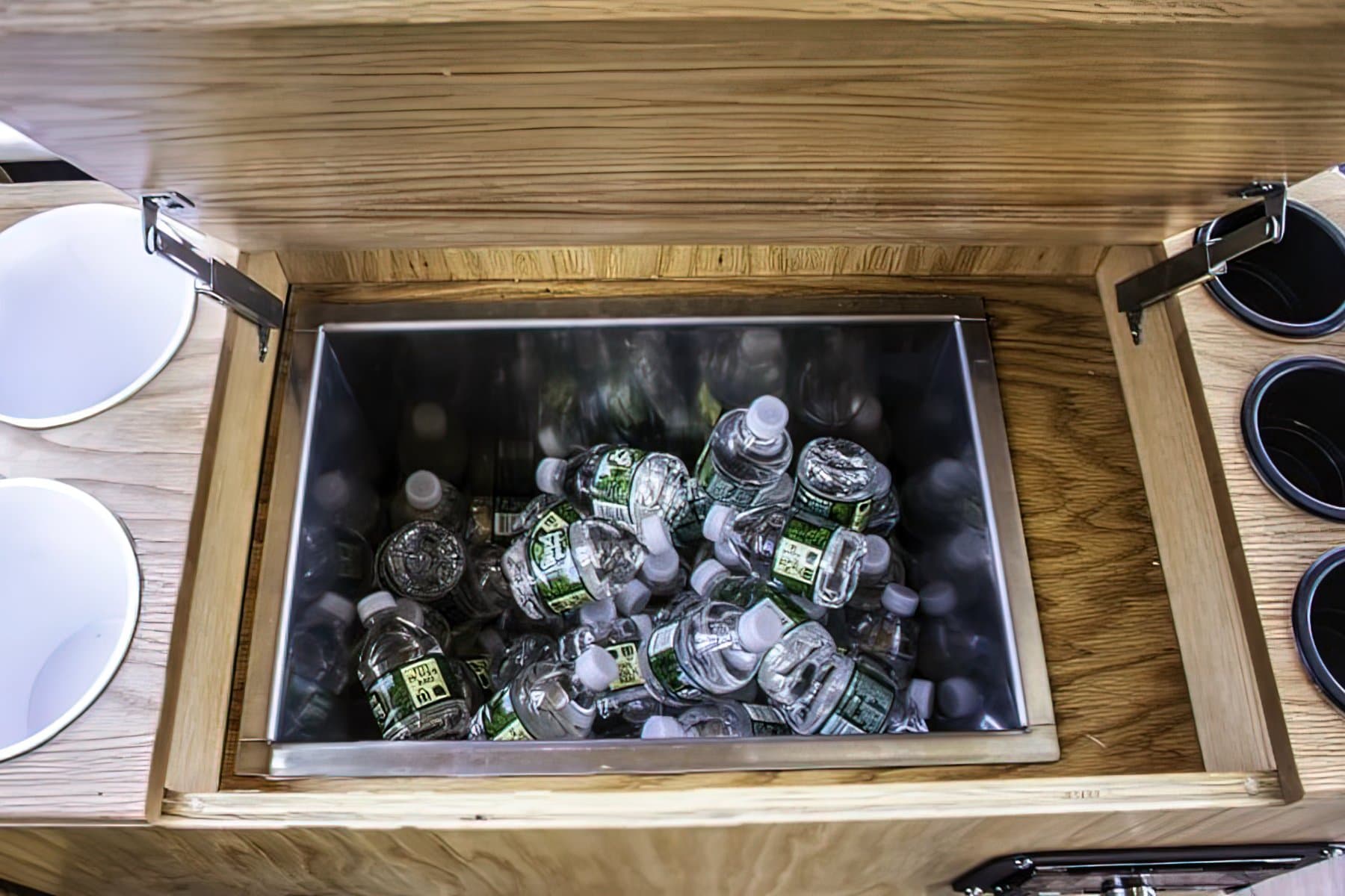 34 Passenger Trolley exterior 5