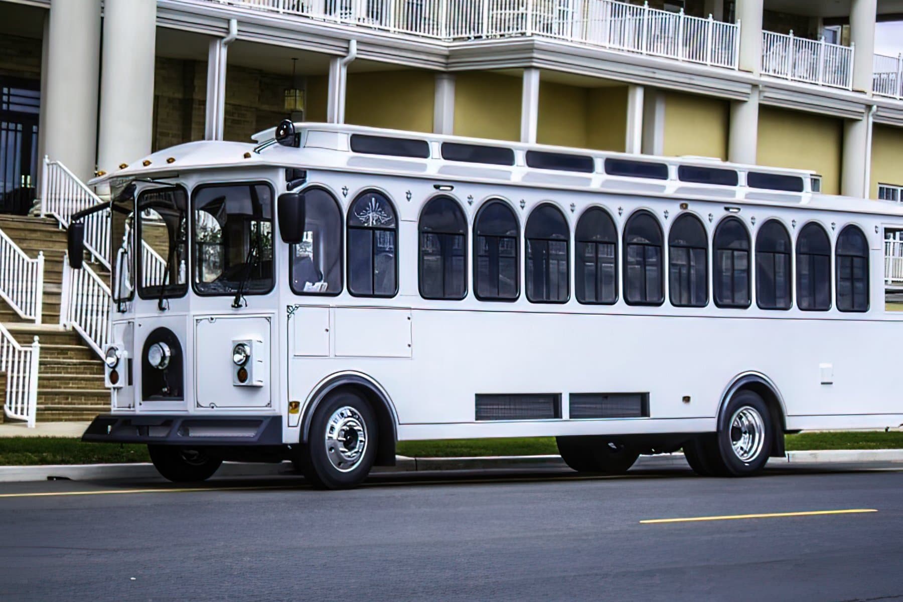 34 Passenger Trolley exterior 7