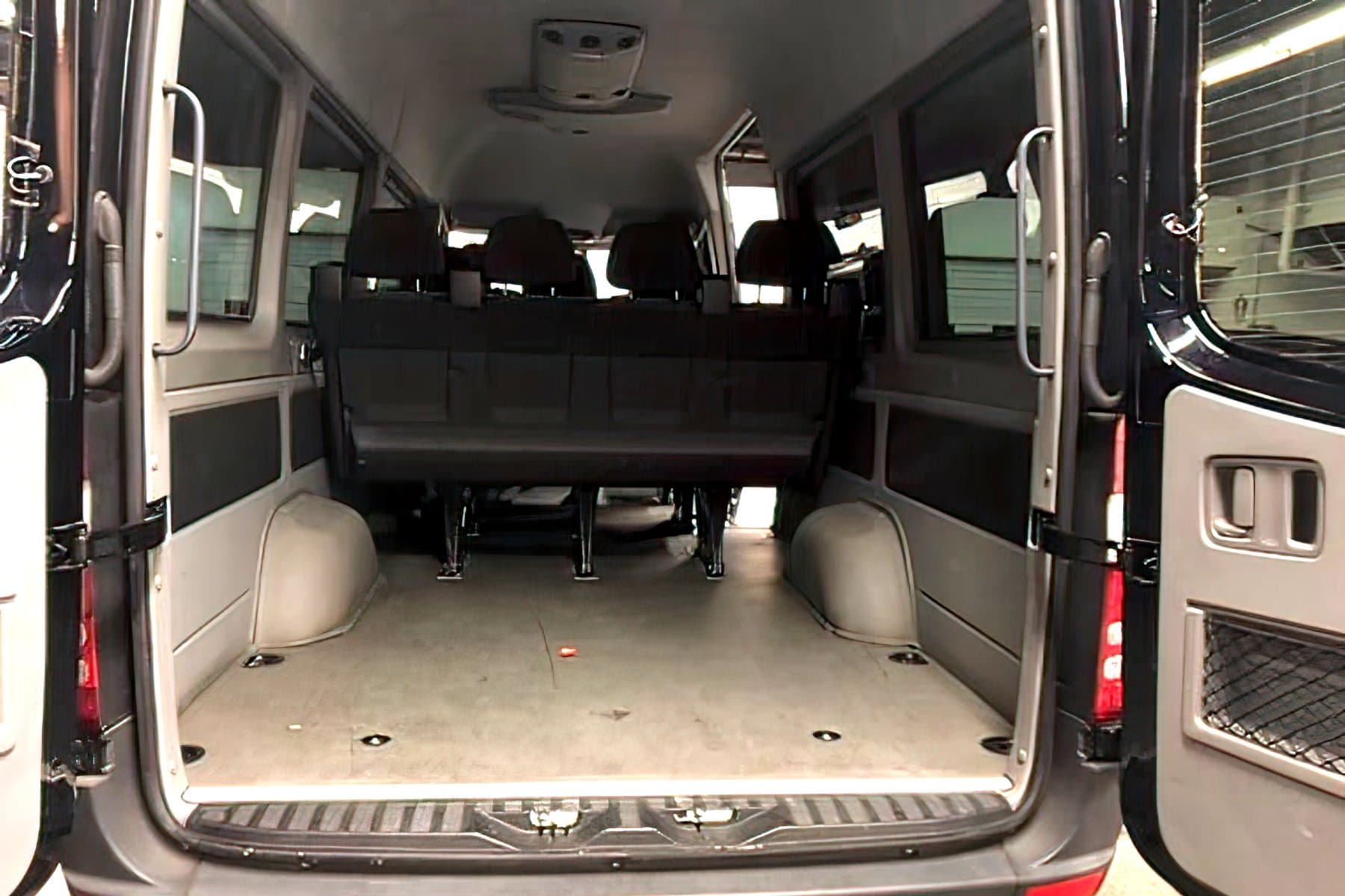 11 PASSENGER SPRINTER exterior 4