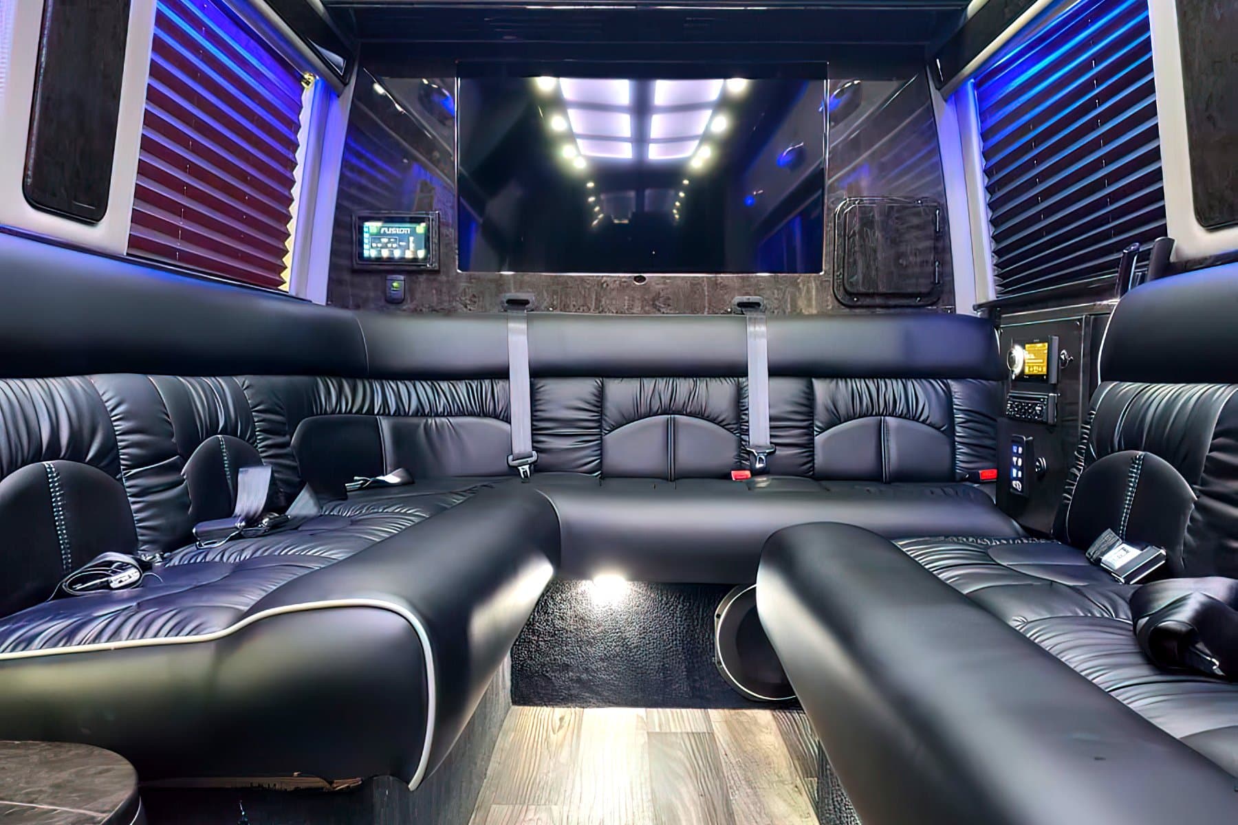 12 PAX MERCEDES SPRINTER LIMO exterior 2