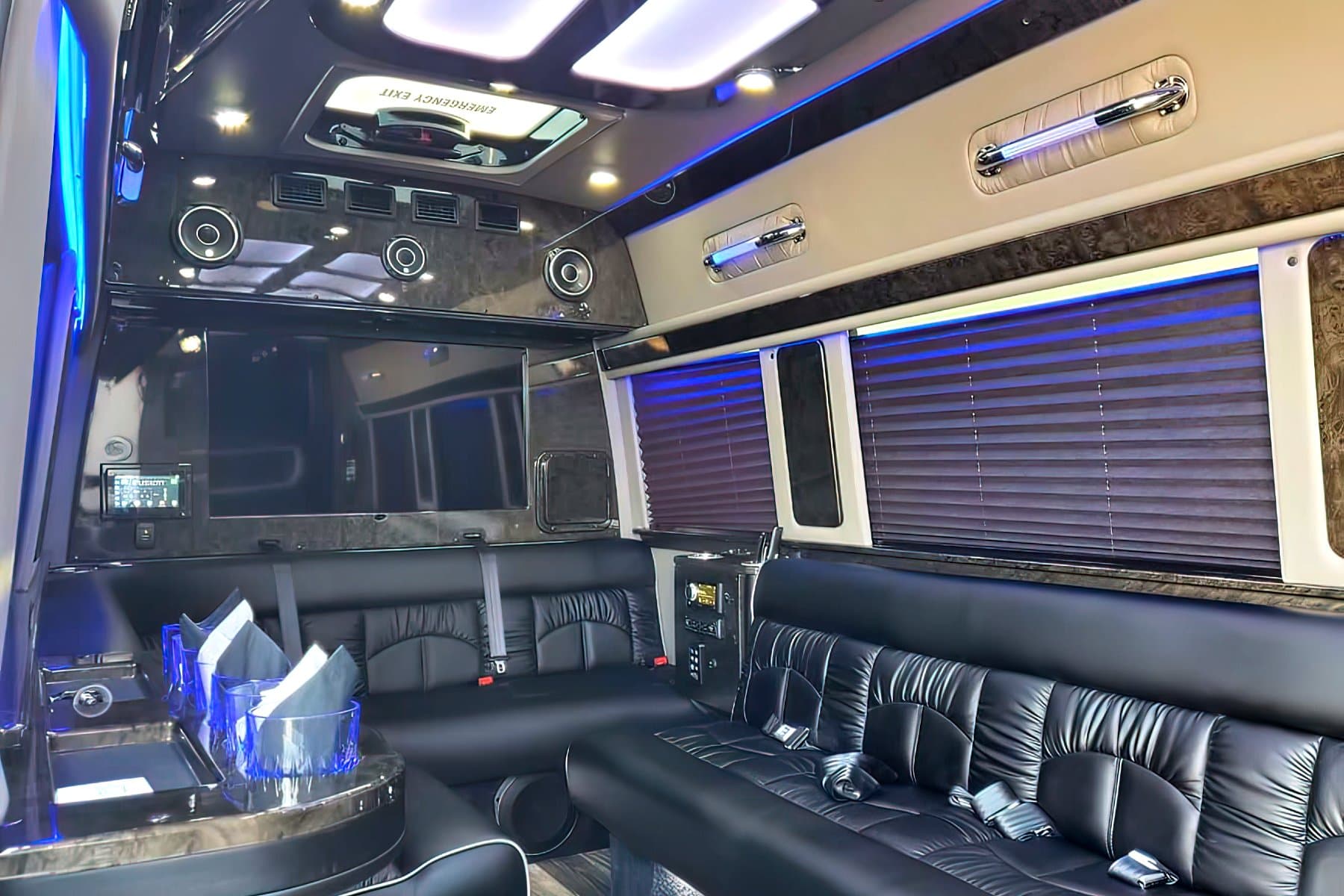 12 PAX MERCEDES SPRINTER LIMO exterior 3