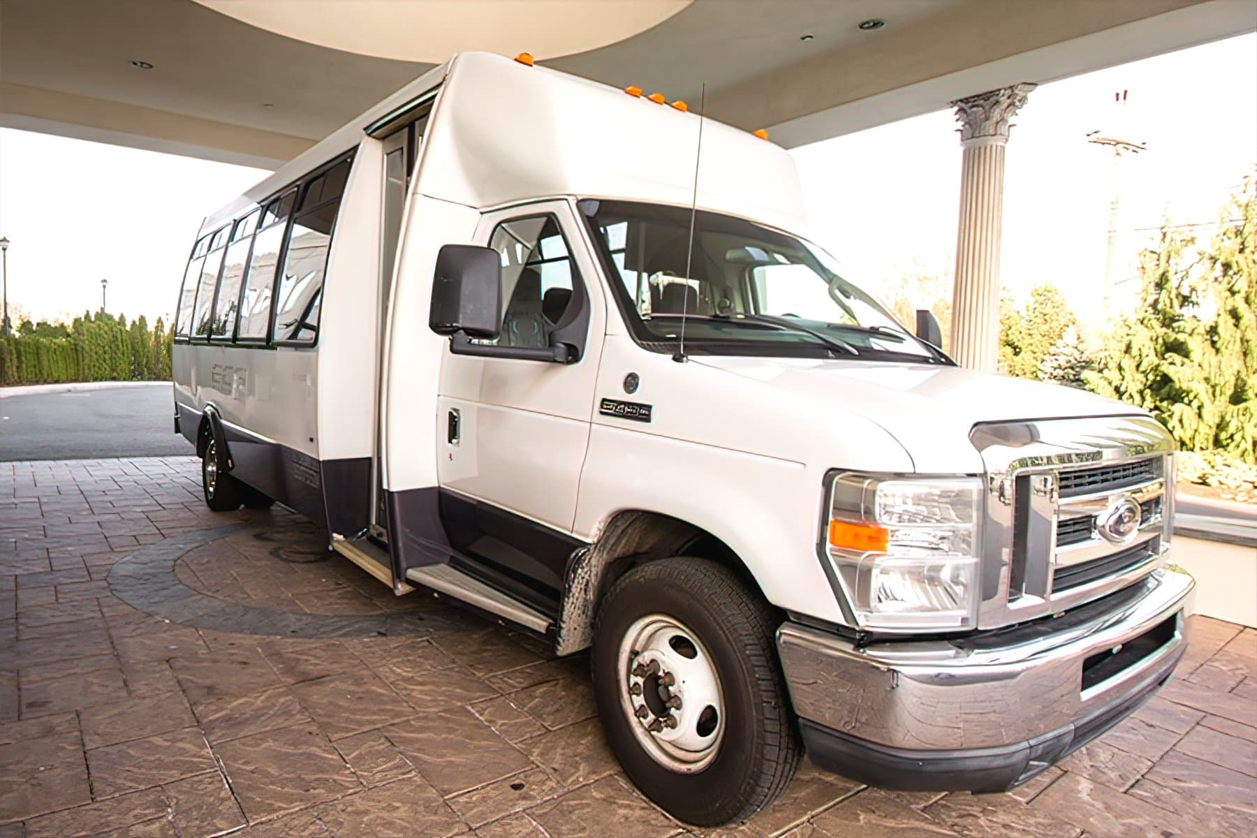 24 PAX Shuttle Bus - Motor Coach for charter