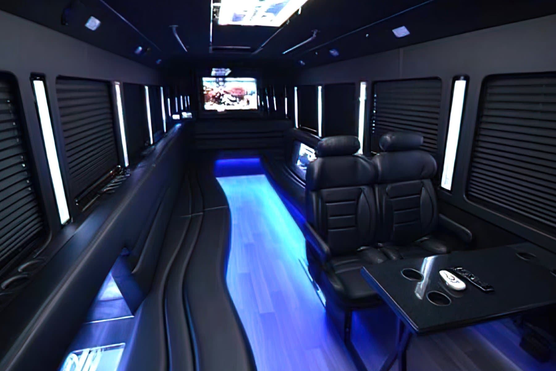 25 Passenger Limousine Bus exterior 7