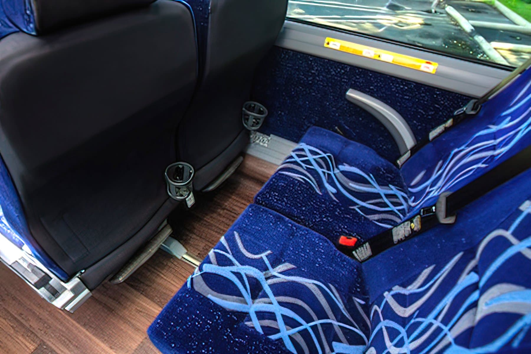 60 PASSENGER MOTOR COACH exterior 3