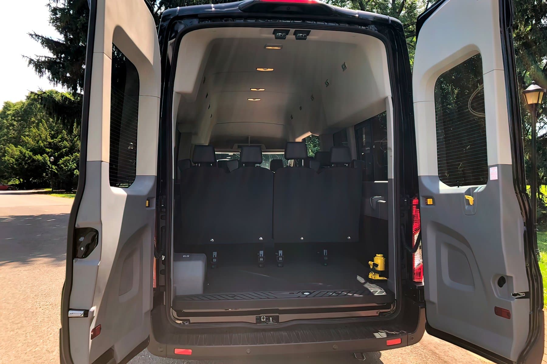 14 PAX Ford Transit Shuttle exterior 5