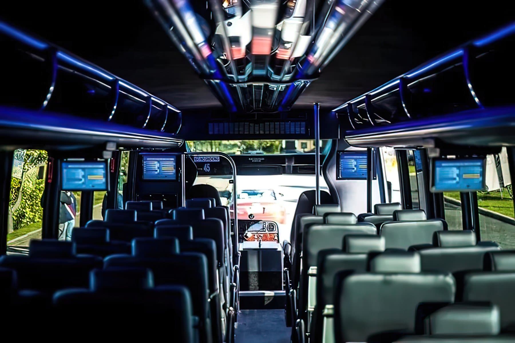 38 PASSENGER MINICOACH exterior 8