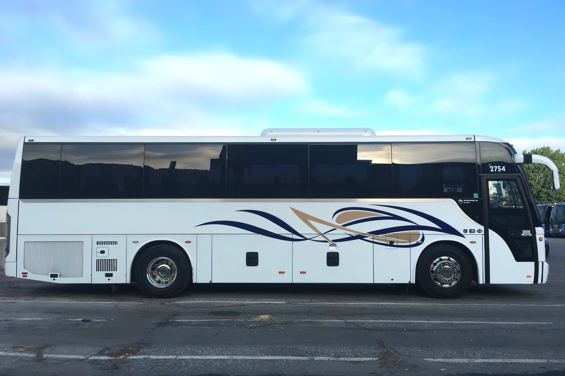40 PAX Bus - Motor Coach for charter