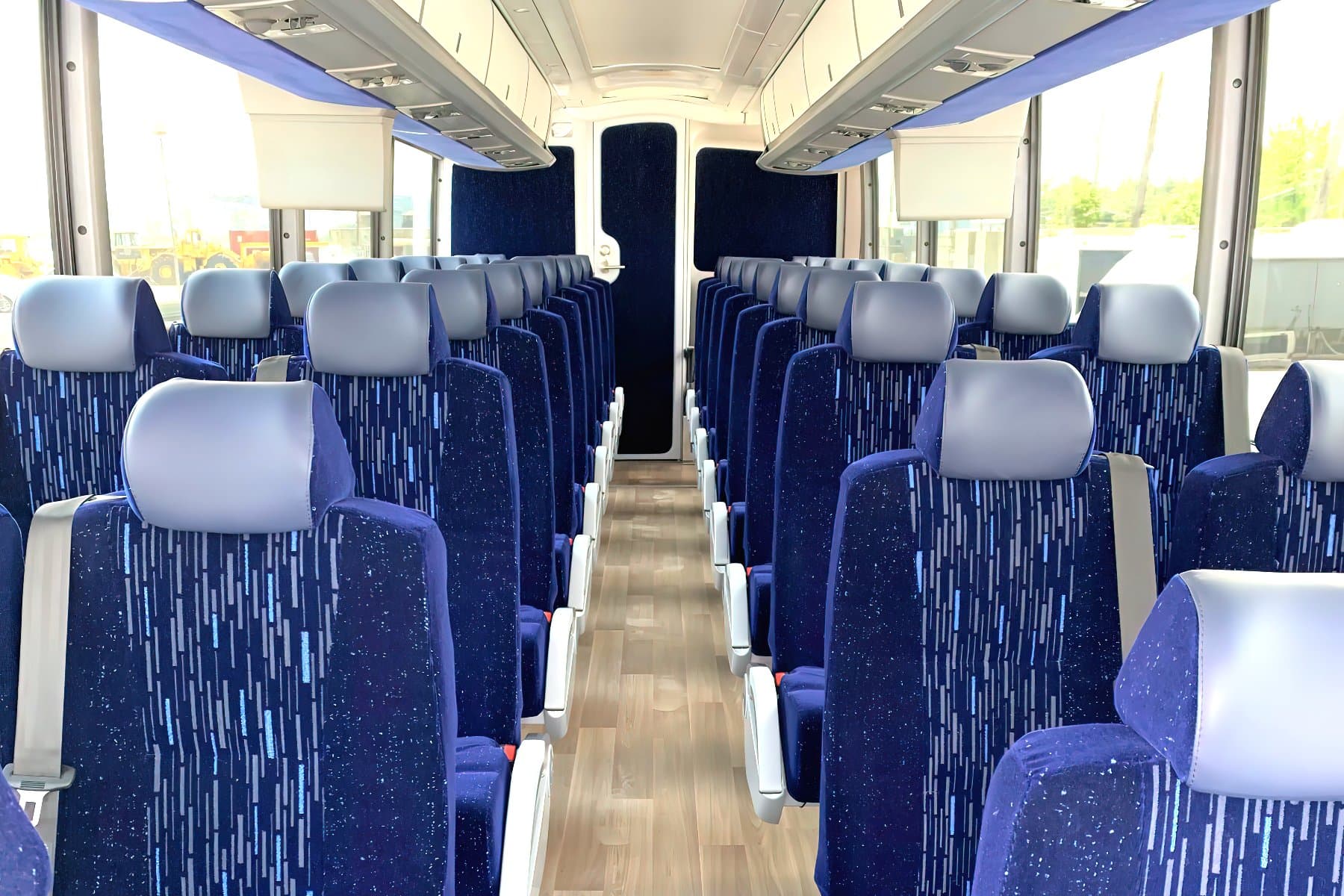 40 PAX Bus exterior 2