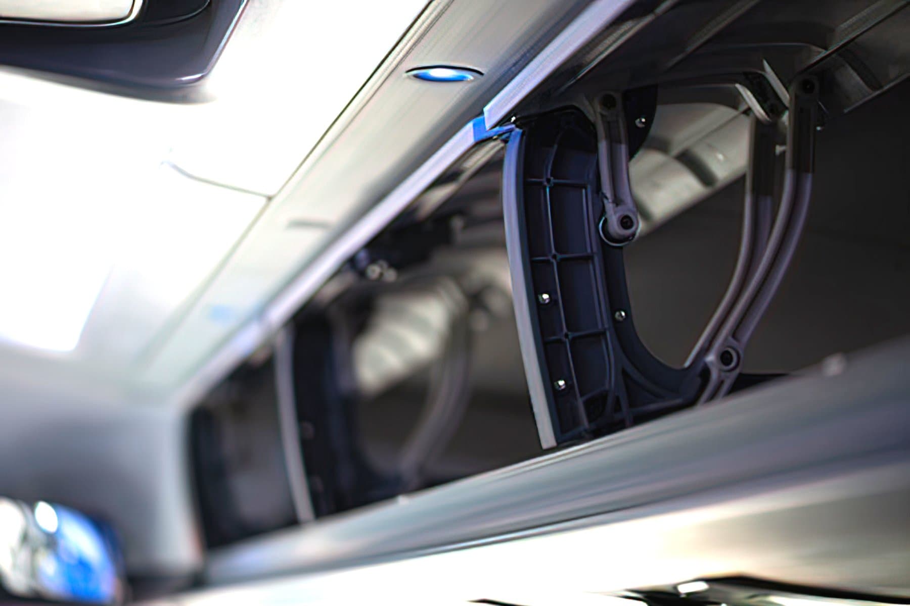 44 PASSENGER MOTOR COACH exterior 4