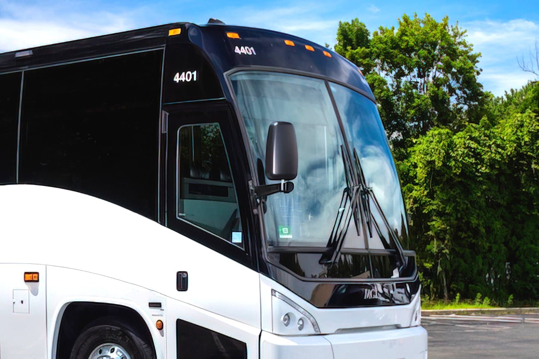 44 PASSENGER MOTOR COACH exterior 7