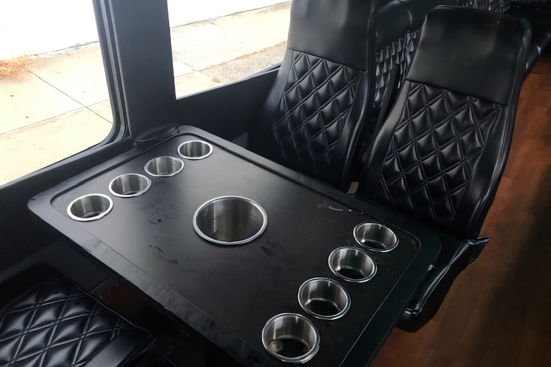 28PAX Party Bus exterior 7