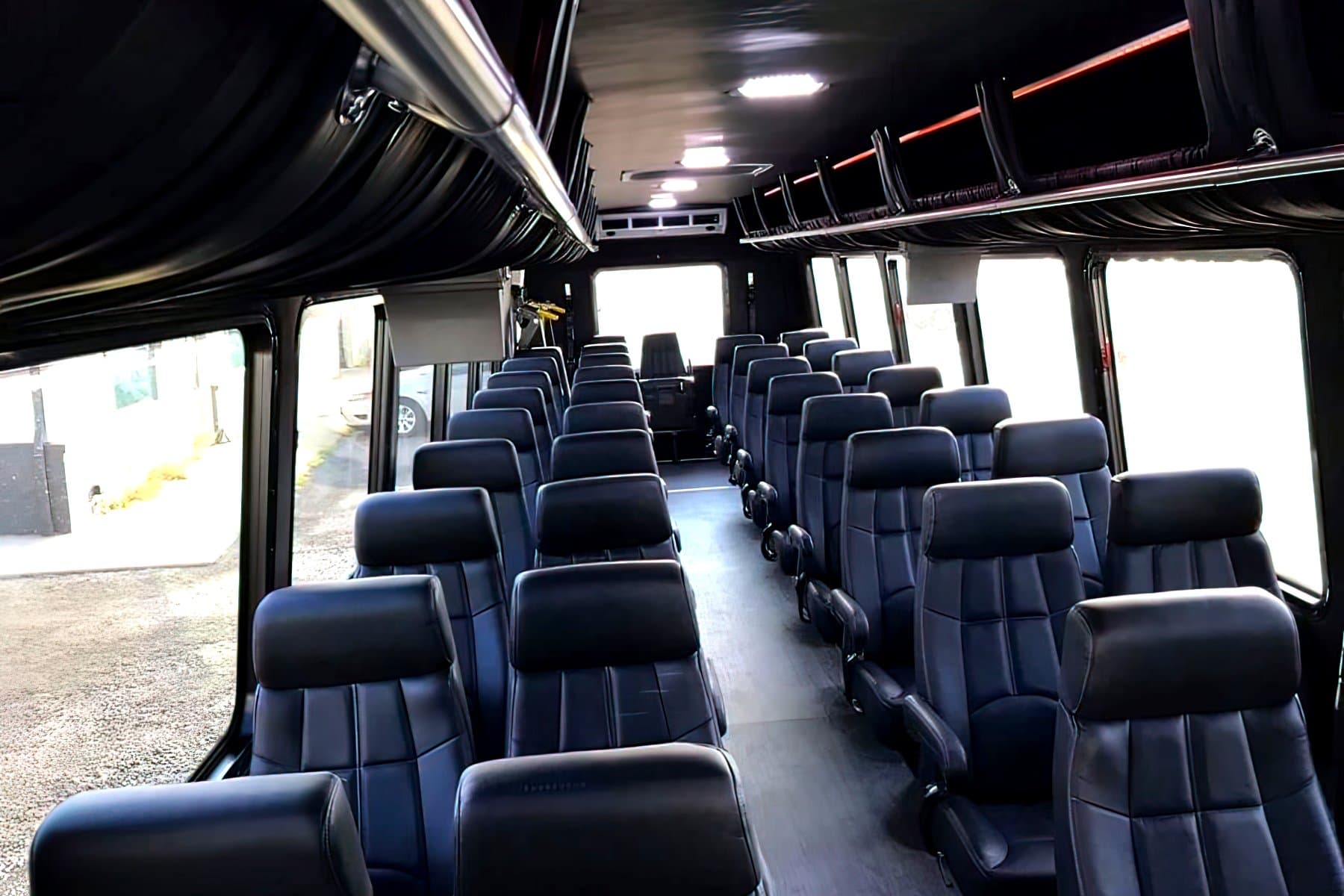 40 PAX ADA Shuttle exterior 3