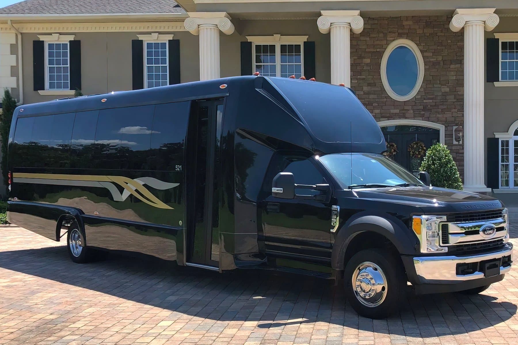 30 Passenger Mini Bus - Mini Bus for charter