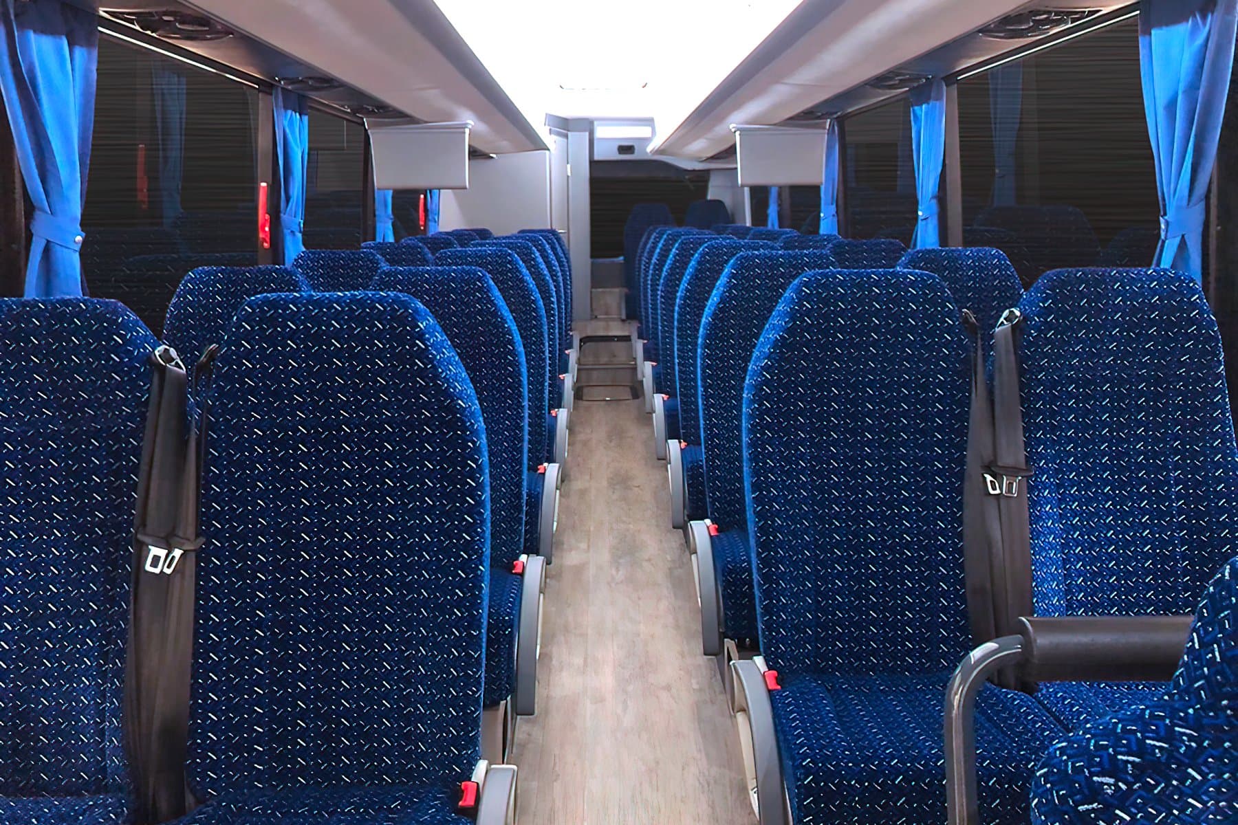 30 PAX Bus - Motor Coach for charter