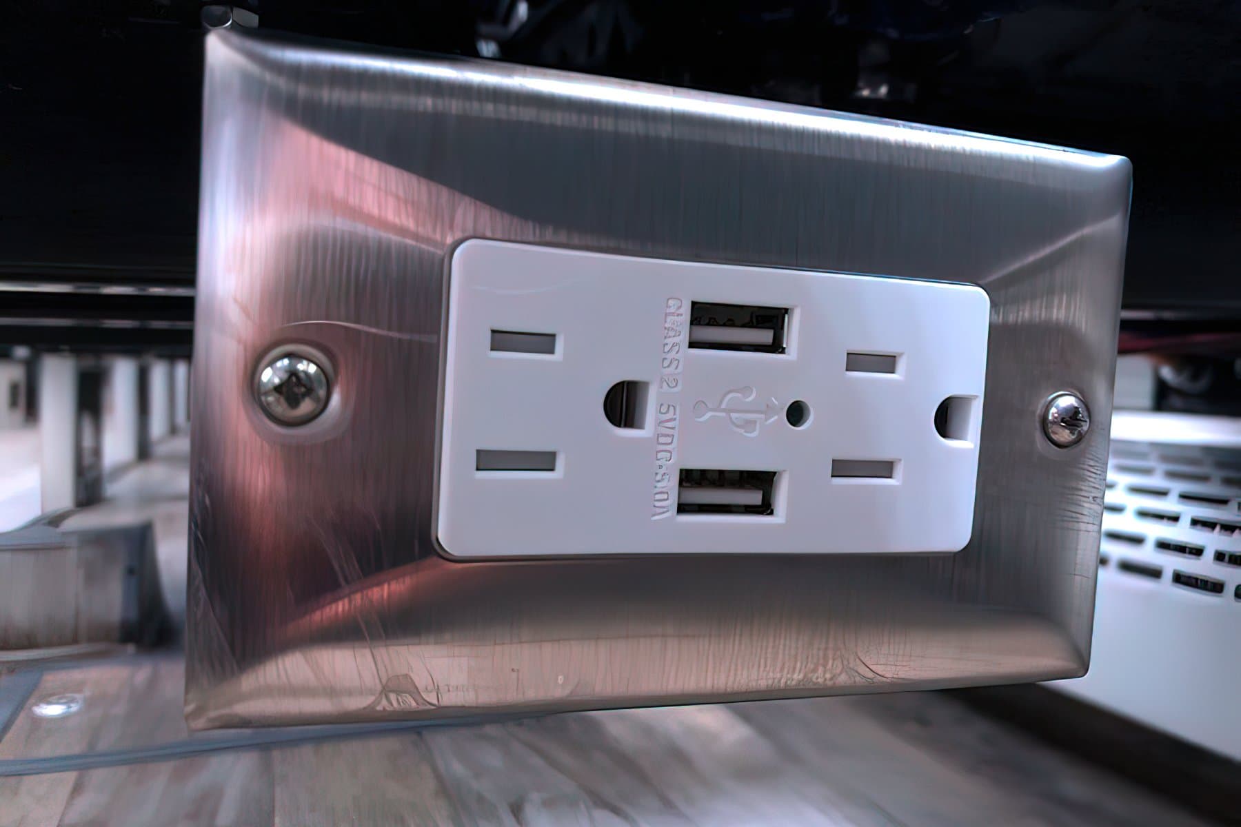 30 PAX Bus exterior 6