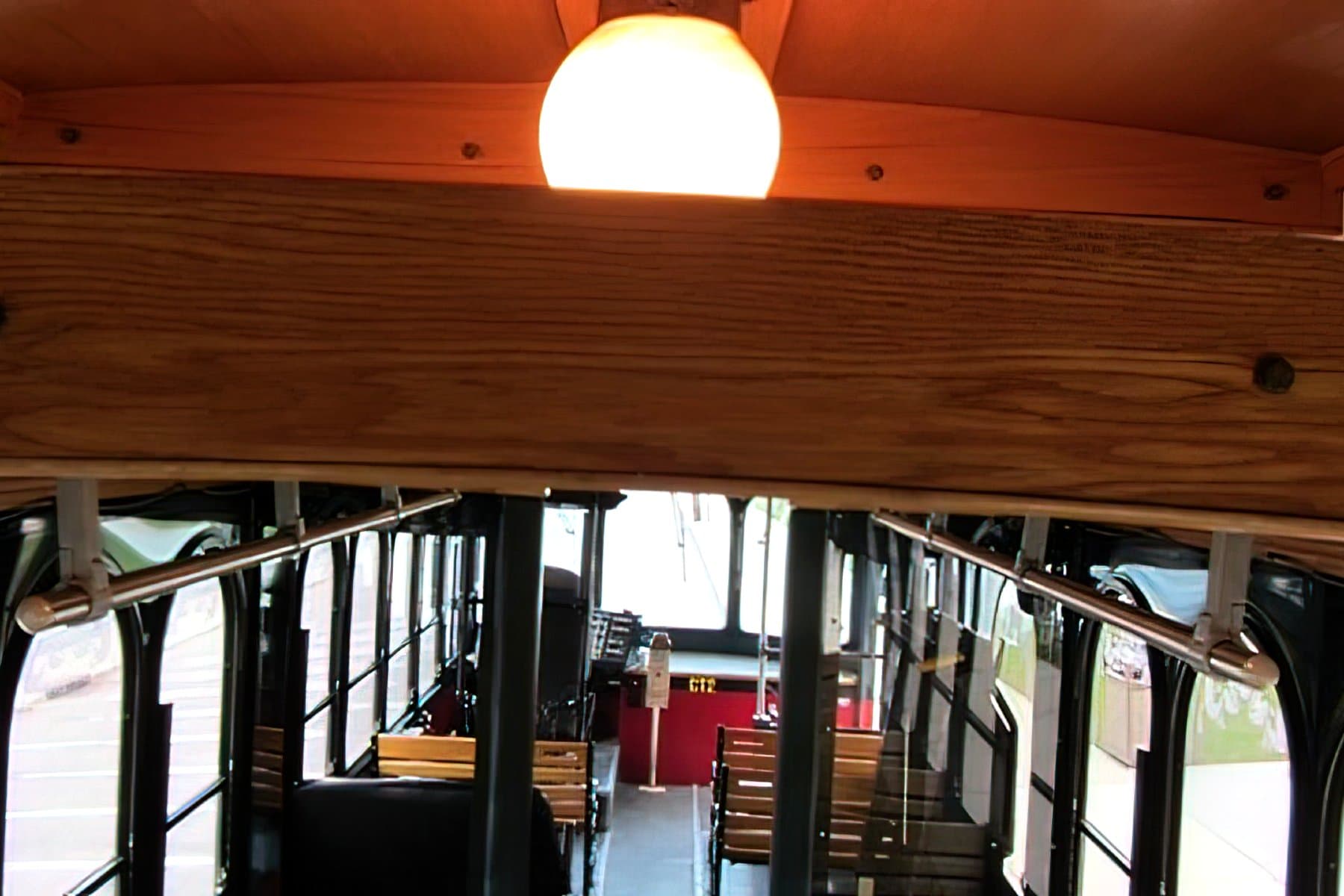 Trolley 29 PAX (WheelChair Accessible) exterior 7